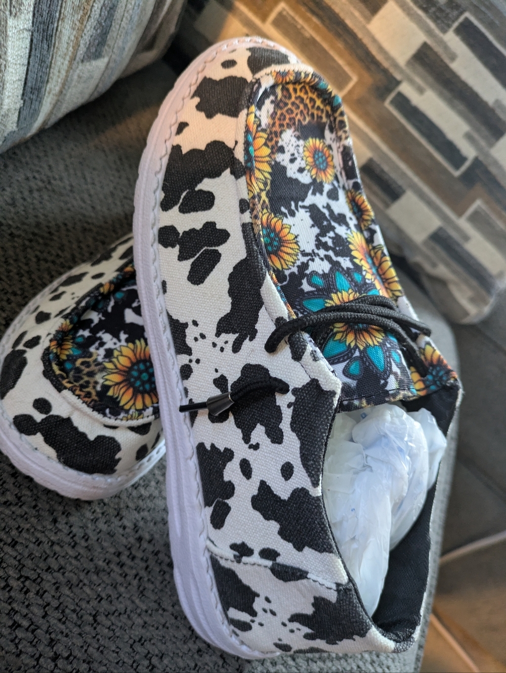 Western Dreams Cow & Sunflower Slip-Ons 🐮